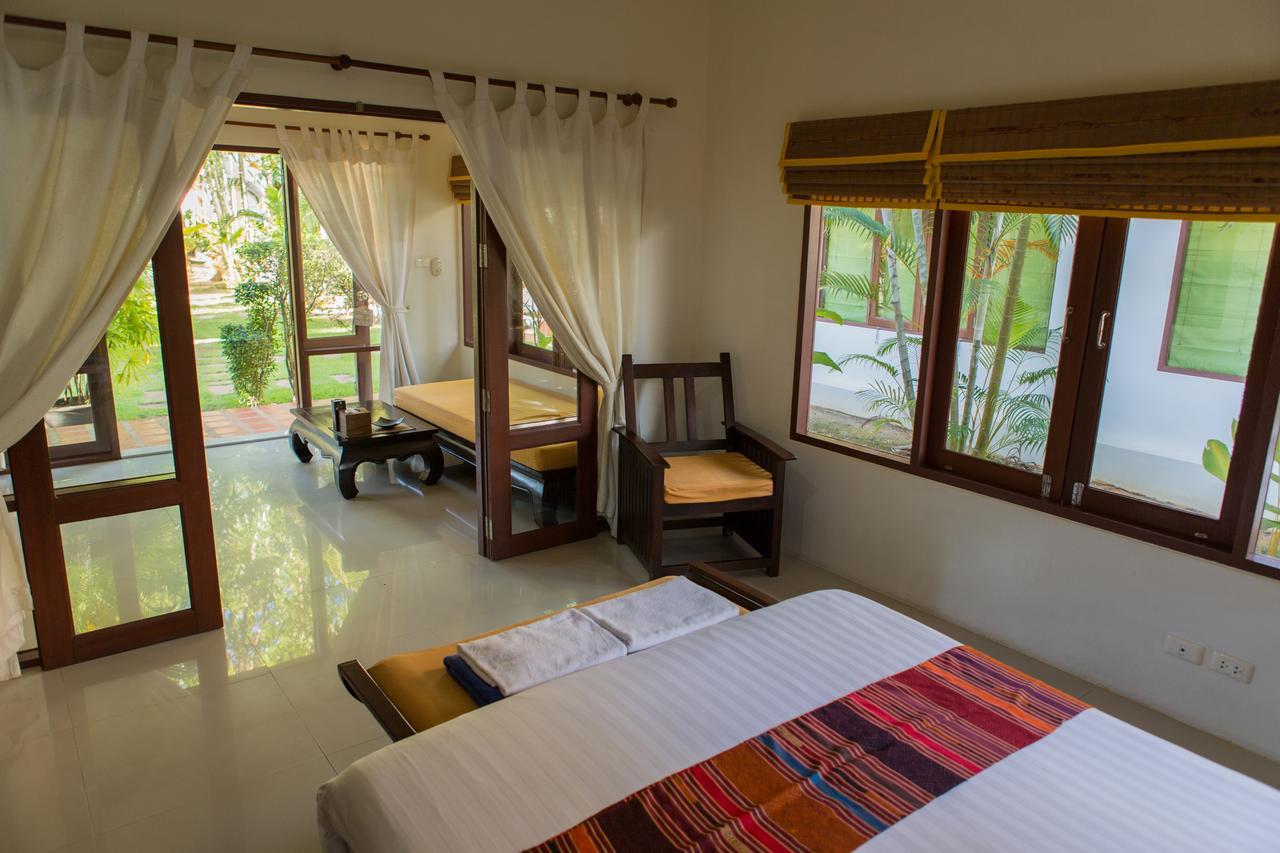Easy Time Resort Laem Sai Beach Bagian luar foto
