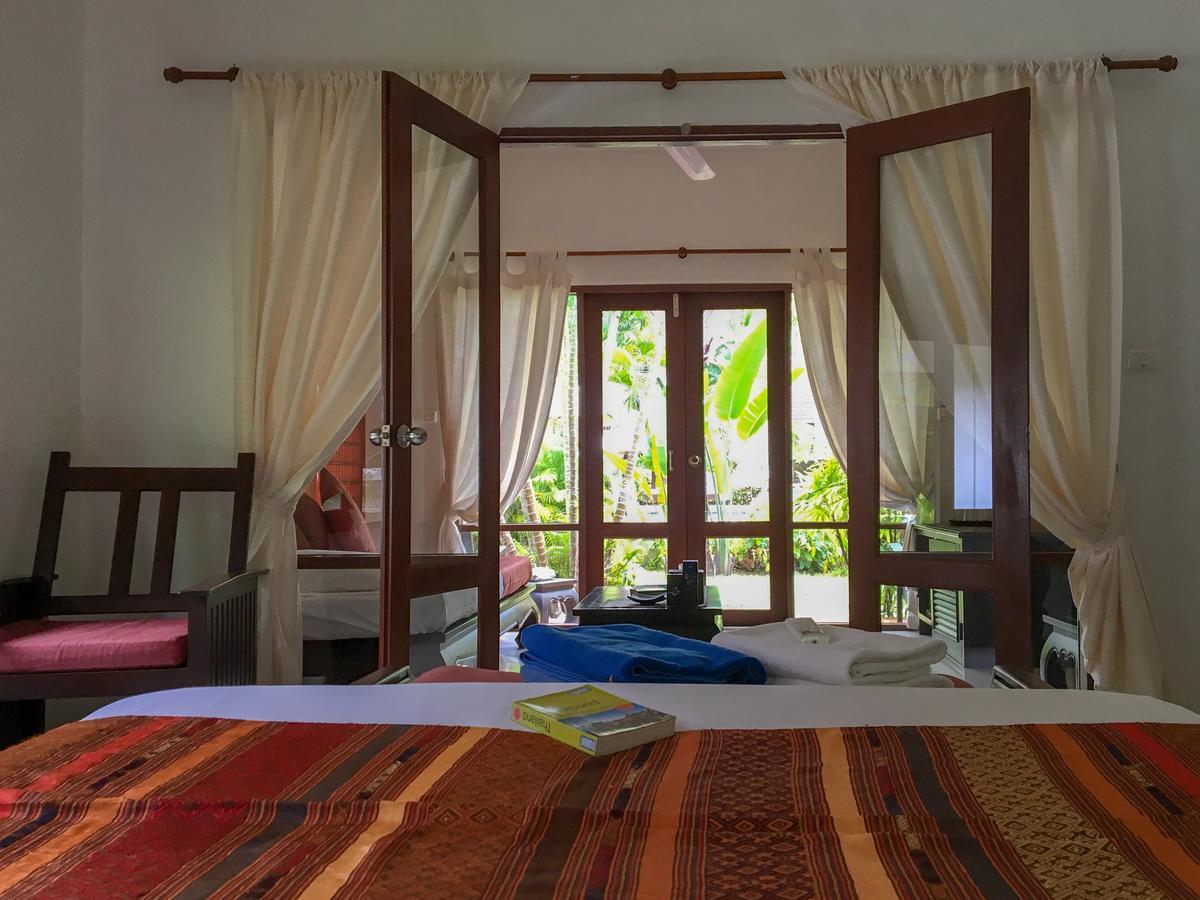 Easy Time Resort Laem Sai Beach Bagian luar foto