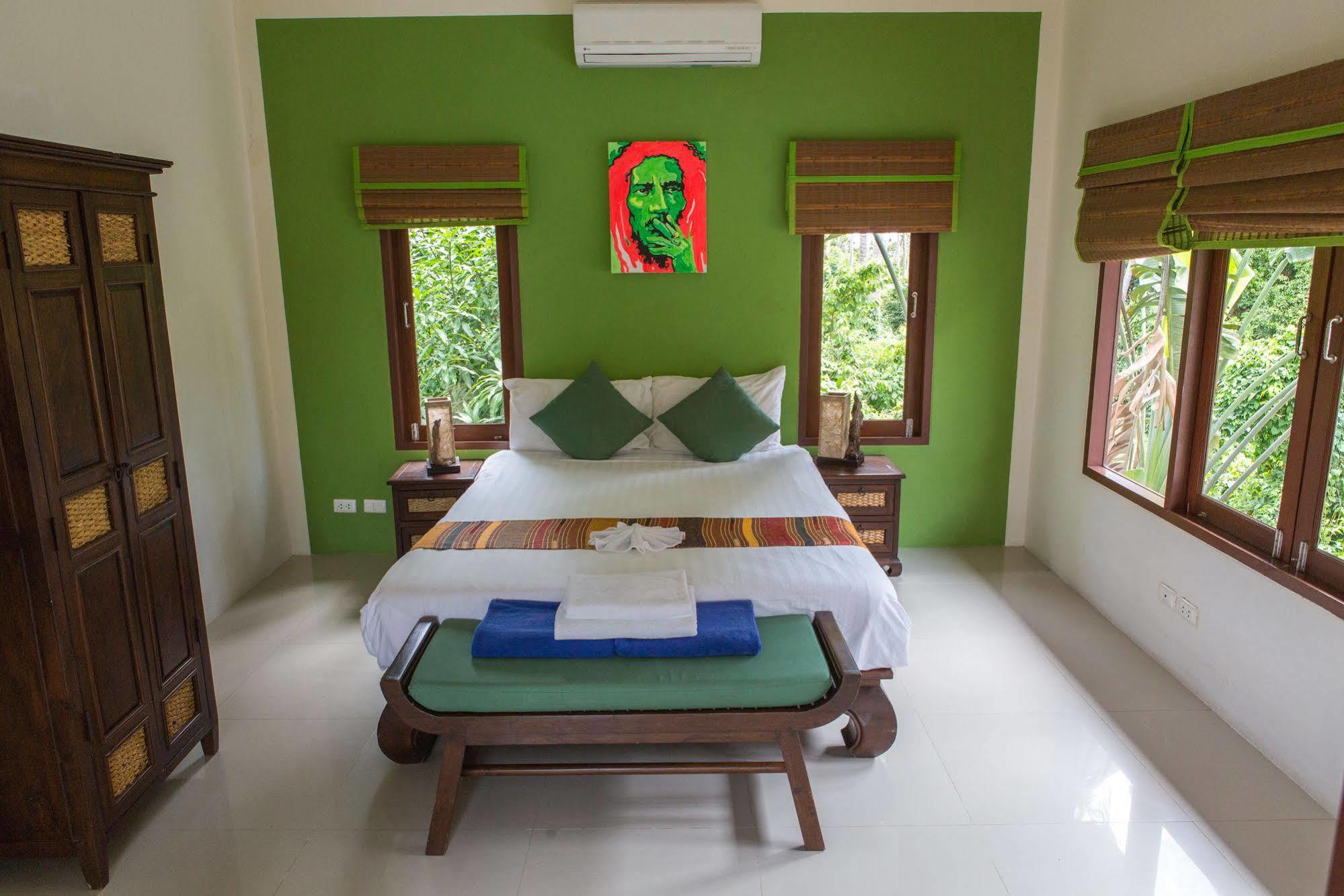 Easy Time Resort Laem Sai Beach Bagian luar foto