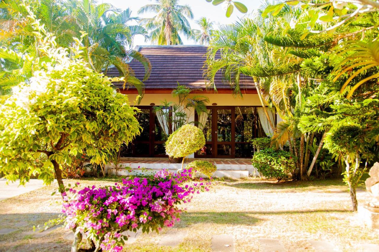 Easy Time Resort Laem Sai Beach Bagian luar foto