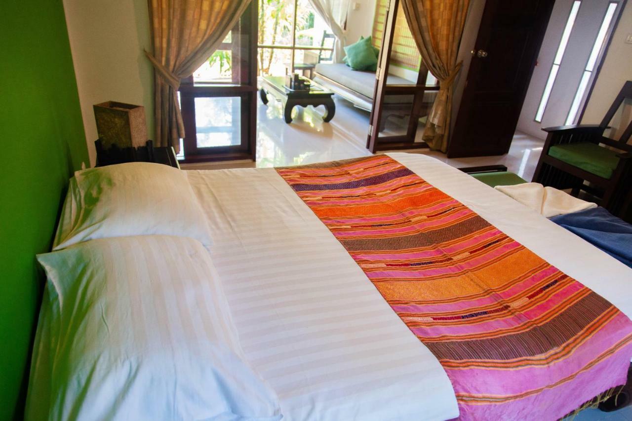 Easy Time Resort Laem Sai Beach Bagian luar foto